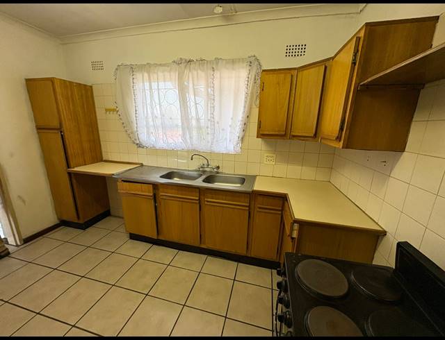 2 BEDROOM APARTMENT FOR SALE IN THREE RIVERS